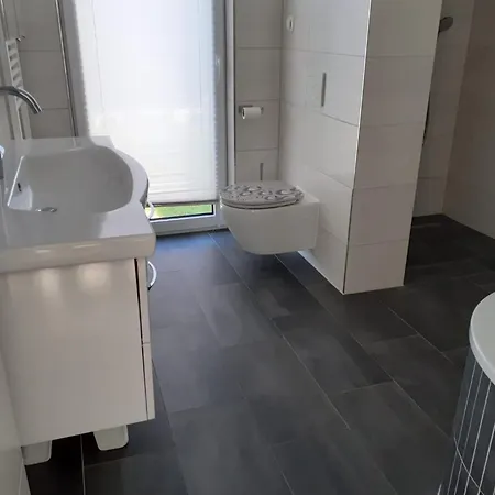 Vanessa Fuer 8 Personen By Interhome